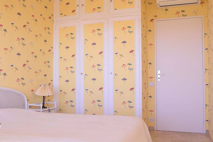Gîte pour 4 personnes, avec Balcon et Jacuzzi ainsi que Jardin et Piscine dans Chateau Et Parc Vallombrosa Cannes - 2