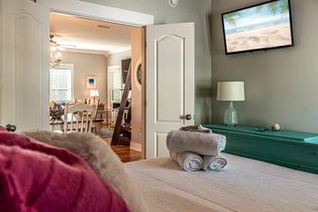 Vacation Rental for 10 Guests in Fort Morgan, Mobile Bay, Picture 4