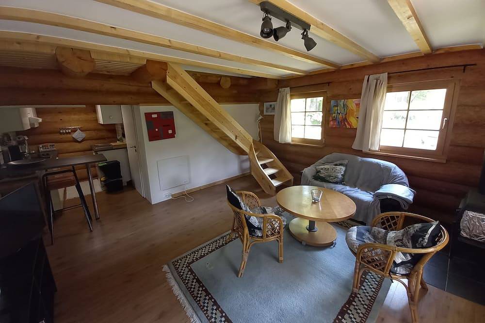 Uriges Naturstammhaus im Grünen in Beelitz, Mittelmark