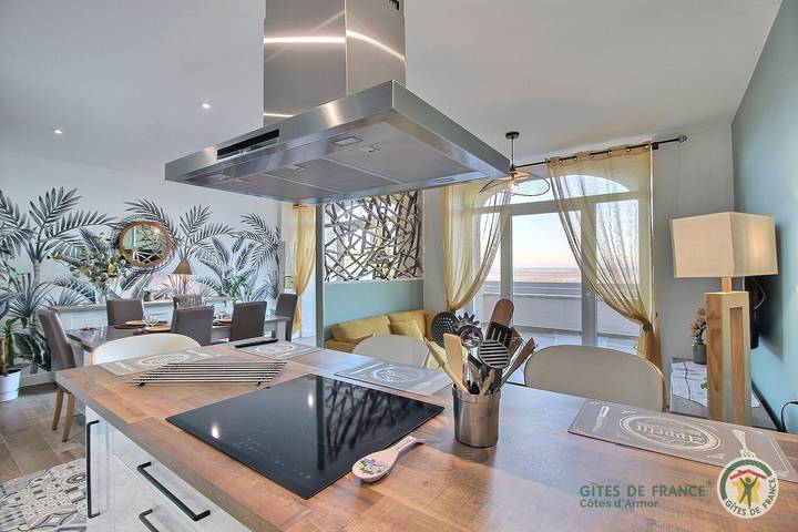 Gîte pour 4 personnes, avec jardin et terrasse à Plestin-les-Grèves - 3