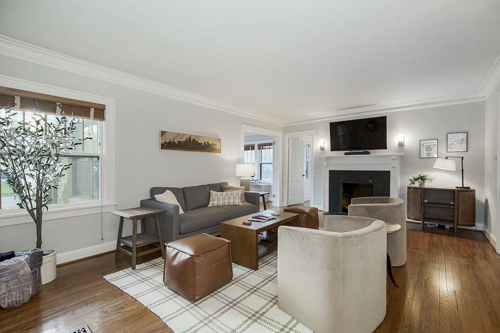 Stunning South Plaza Home On Loose Park in Kansas City, Missouri