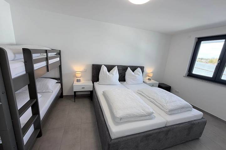 Ganze Wohnung, Bileanca Wohnung 1, Neubau-Ferienwohnung in Europa-Park, Rheinhausen