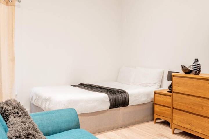 Estudio entero, Sleeps 2 - Central - Studio - Wifi - Paid Parking in Kent