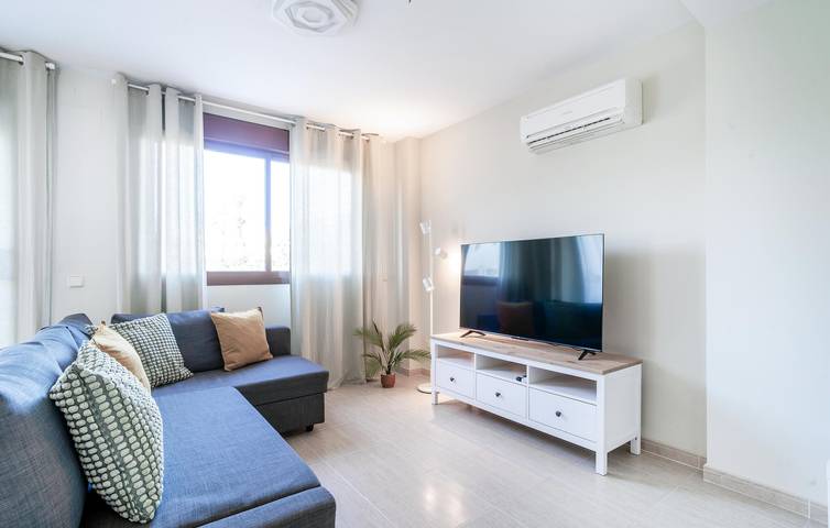 Apartamento vacacional entero, Apartamento de 180m2 con piscina y aire acondicionado, cerca de Timanfaya Golf in Panoramica Golf (Vinaros), San Jorge