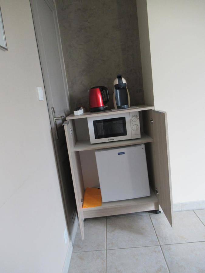 Double Room with Private Bathroom in Cazouls-lès-Béziers, Côte méditerranéenne (France)