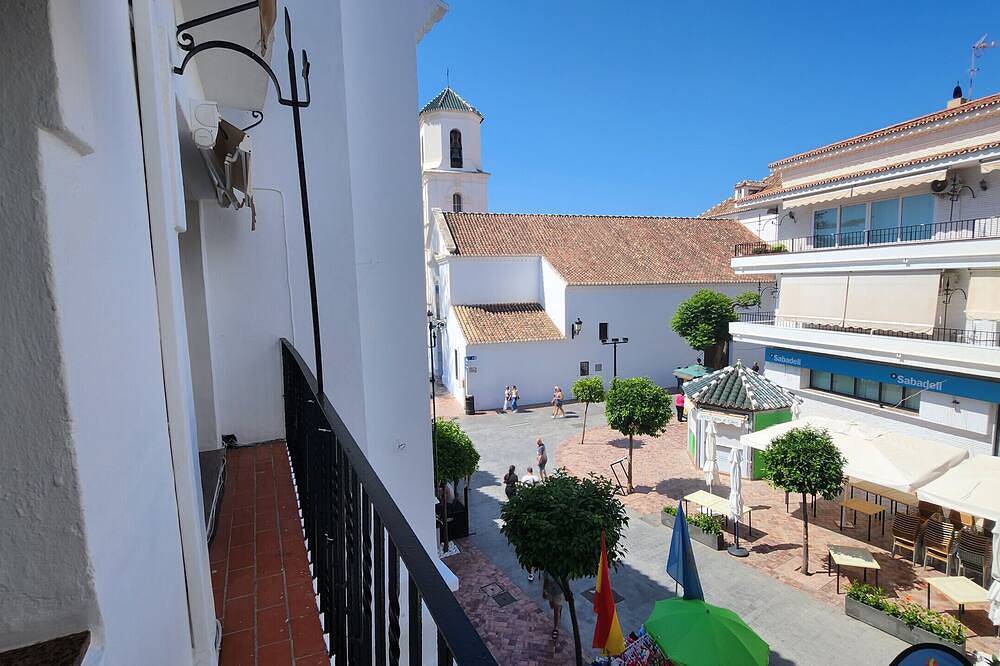 Entire apartment, R1357 Balcon de Europa 2º C2 in Nerja Centre, Nerja