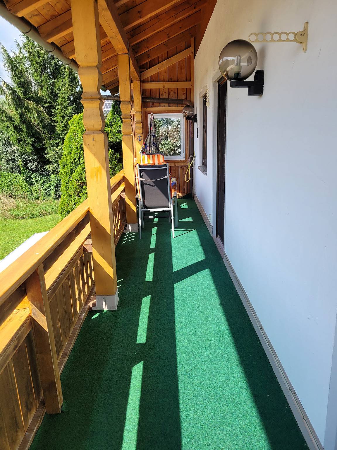 Ολόκληρο το διαμέρισμα, Apartment "Ferienwohnung bei Helga" with Balcony in Tittmoning, Rupertiwinkel