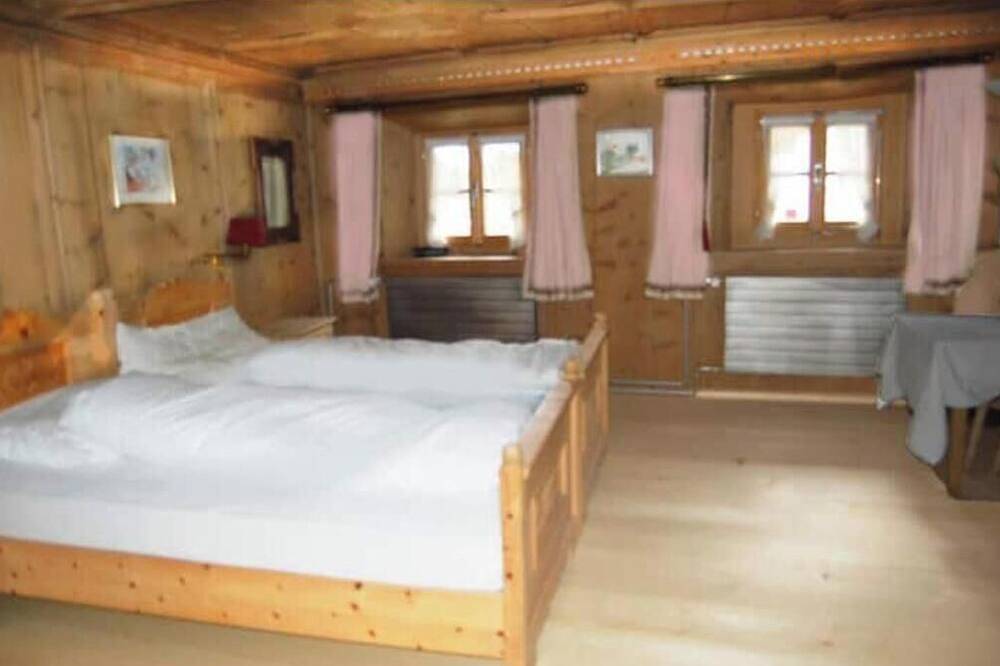 Ganze Wohnung, Unique Three-Bedroom Residence in Zernez!!! in Zernez, Unterengadin