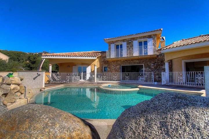 Location de vacances pour 8 personnes, animaux acceptés à Viggianello