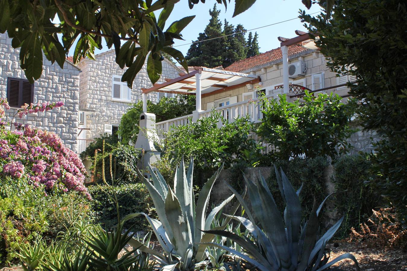 Cijeli apartman, Jednosobni apartman uz plažu Korčula A-9000-a in Korčula (Dalmacija), Korcula