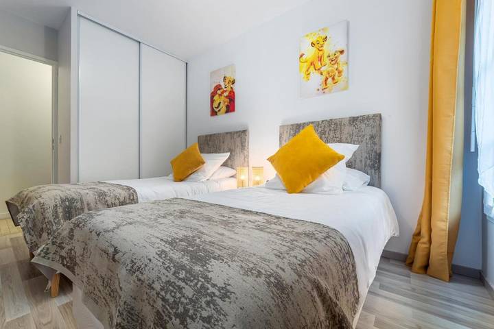 Gîte pour 6 personnes, avec vue dans Gare Du Val D Europe