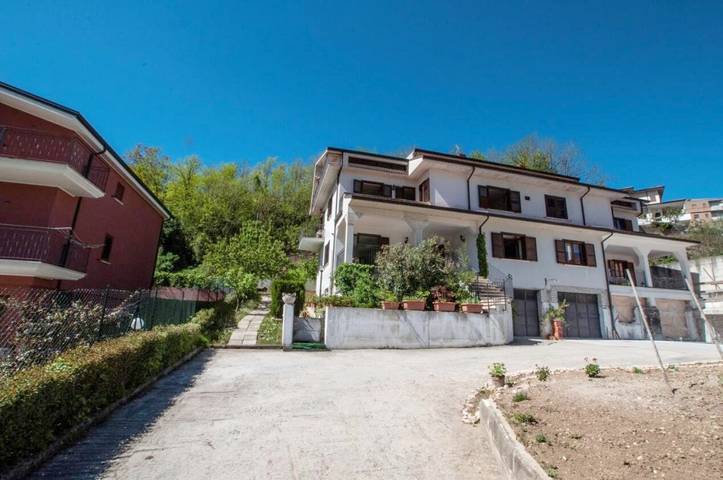 Gîte pour 2 personnes, avec vue et jardin à Pratola Peligna - 2