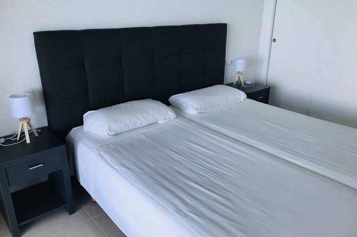 Appartement entier, Appartement-Panoramique-Salle de bain privée-Vue mer in Benidorm, Costa Blanca