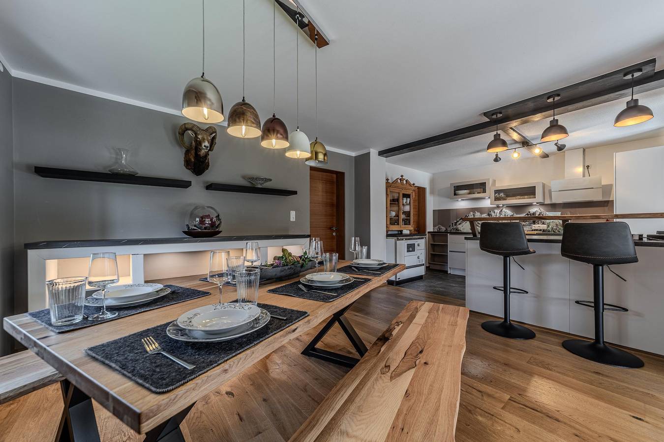 Geheel vakantieappartement, Appartement, douche, Wc, 3 slaapkamers in St. Johann in Tirol, Kaisergebirge