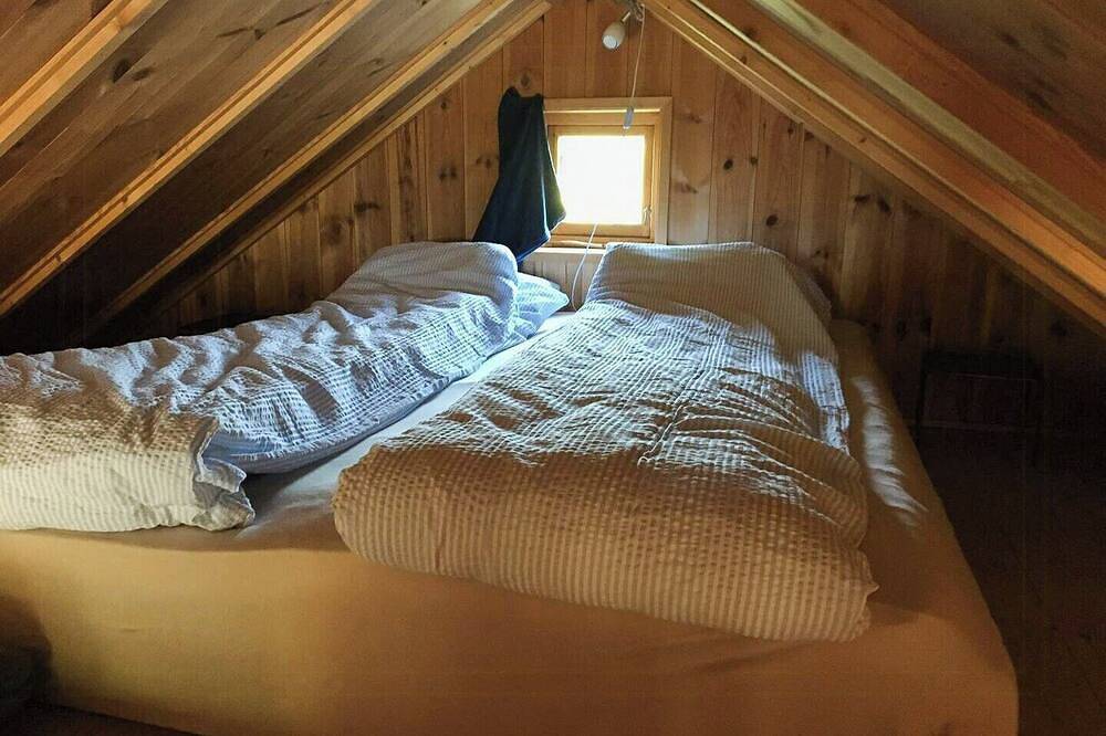 Charmantes Künstlerhäuschen mit Meerblick bei Bergen in Fjell