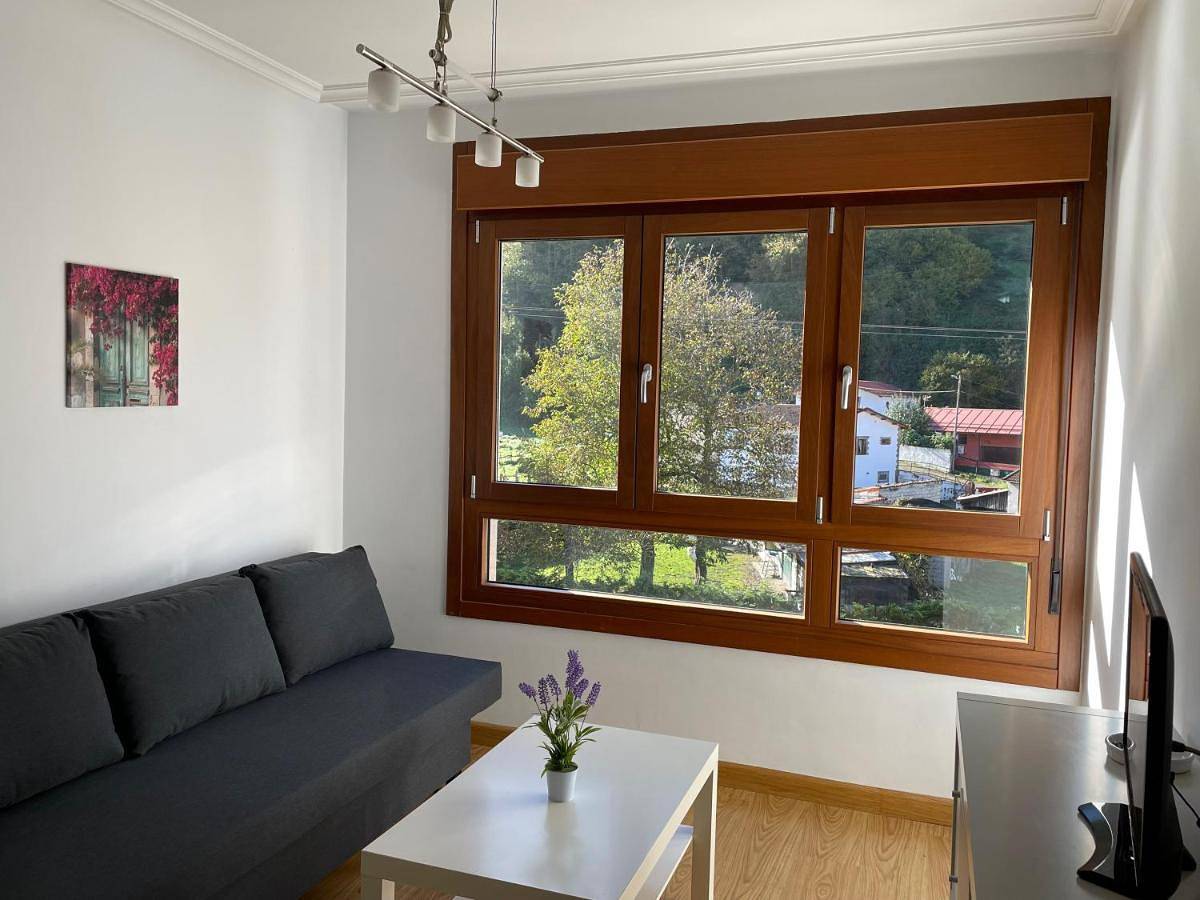 Apartamento entero, One-Bedroom Apartment in Felechosa, Aller