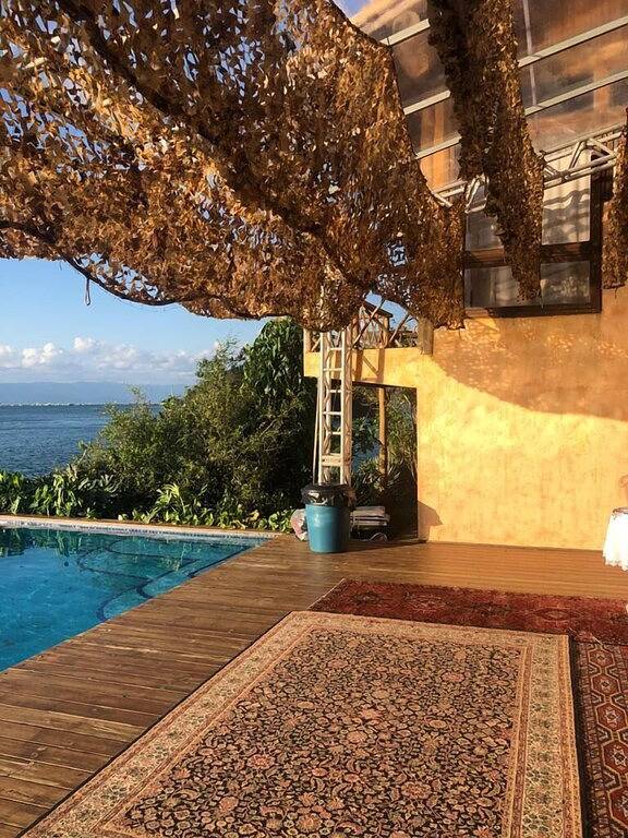 Wunderschönes Küstenhaus mit 4 Suiten mit Meerblick. 180. Kanalansicht in Cambaquara, Ilhabela