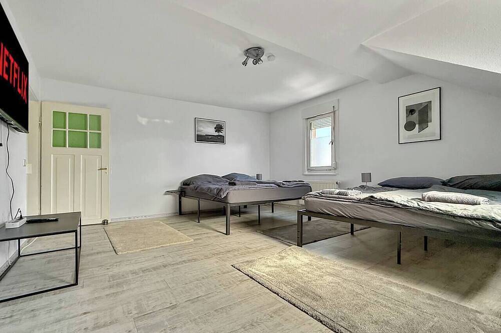 Ganze Wohnung, Zentrales Nürtingen Penthouse – 14 Pers., Zentrales Penthouse Nürtingen für 14 Pers in Nürtingen, Landkreis Esslingen