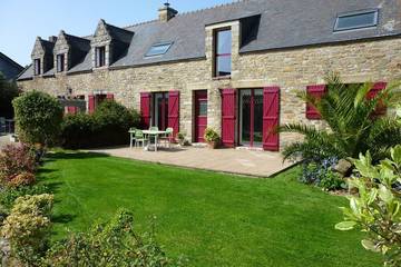 Gîte pour 6 personnes, avec jardin et terrasse à Brech