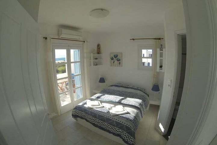 Entire apartment, Cozy apartment, with amazing sea views, privacy, next to beach in Kastraki (Naxos), Naxos