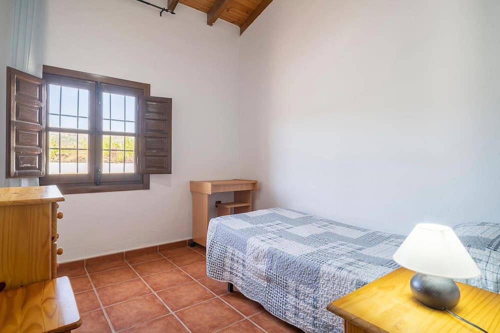 Stunning home in Almachar in Almáchar, Provincia de Málaga