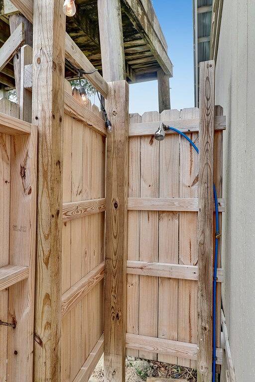 Gemütliches Haus am Wasser! 2Br / 2Ba Großes überdachtes Deck * Angelsteg * Schwimmsteg in Brunswick County