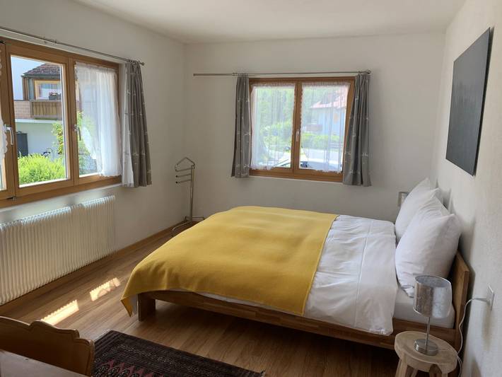 Waldheim Laax Pension - Familienzimmer Arve in Laax Dorf, Laax