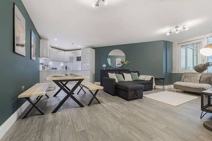 Glamping for 7 people in Brighton