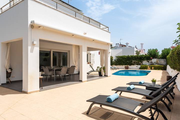 Villa pour 6 personnes, avec Balcon ainsi que Terrasse et Jardin à Cala Blanca - 3