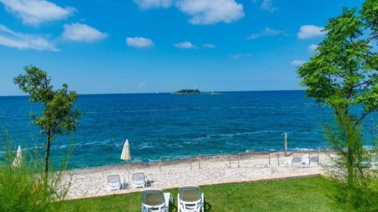 Geheel vakantieappartement, Vakantieappartement voor 2 personen met tuin in Vrsar, Općina Vrsar