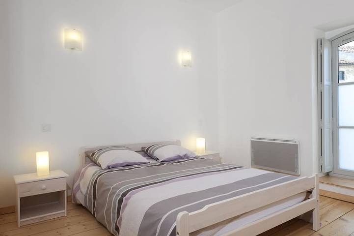 Gîte pour 8 personnes, avec terrasse et jardin dans Essarts-en-Bocage - 4