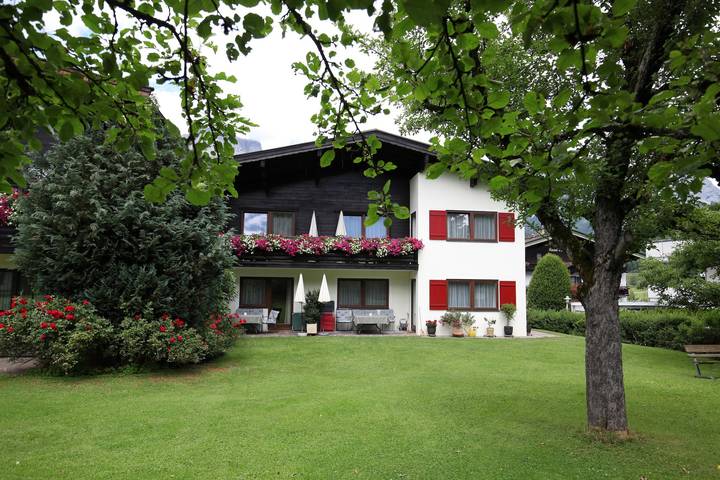 Ferienwohnung für 4 Personen, mit Balkon und Terrasse sowie Garten in Ellmau - 2