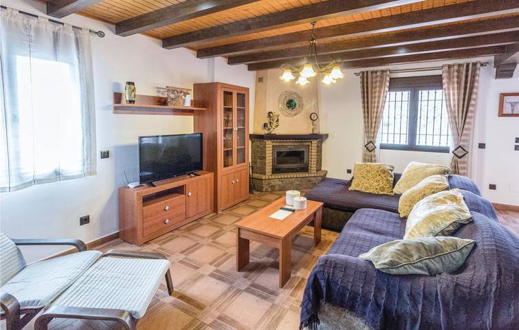 Relaxing Stay with Pool & Terrace - Near Cómpeta in Cómpeta, Málaga Province