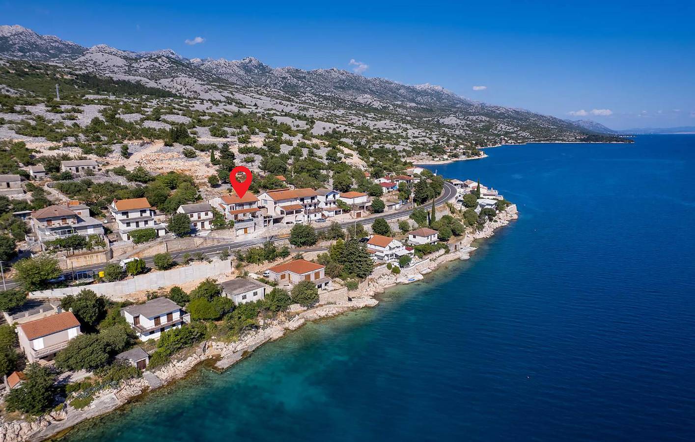 Ganze Ferienwohnung, Gemütliche Ferienwohnung mit Pool, WLAN und Garage, 2 km vom Strand entfernt in Baric Draga, Nationalpark Paklenica