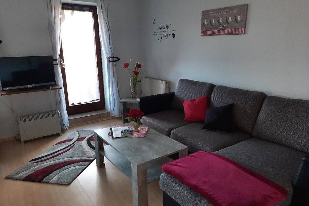Apartamento inteiro, Vacation apartment (45sqm) with access to the bathing pond in Bischofsmais, Baviera Oriental