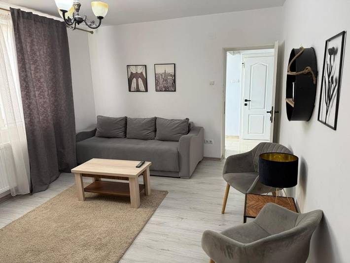 Gîte pour 4 personnes, avec vue et balcon dans Giurgiu