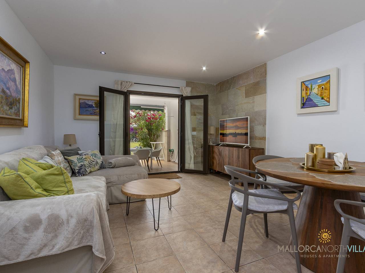 Entire apartment, Cozy apartment in Majorca with pool and Wifi, perfect for winter in Port de Pollença, Pollença