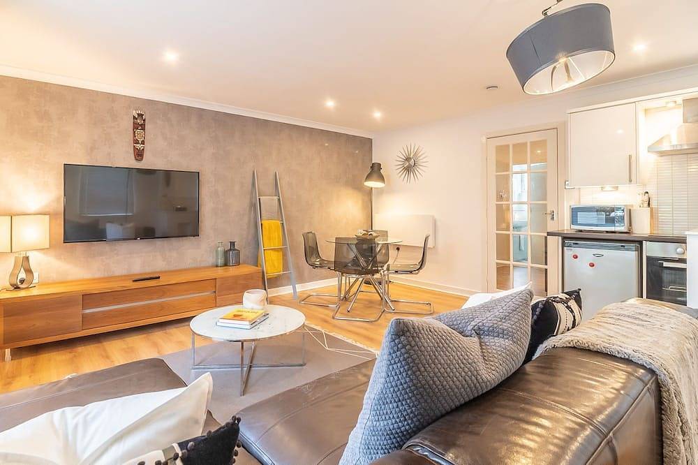 Ganze Wohnung, Apartment-Economy-Eigenes Badezimmer-Parkblick-Ground Floor in Glasgow, Greater Glasgow und Clyde Valley
