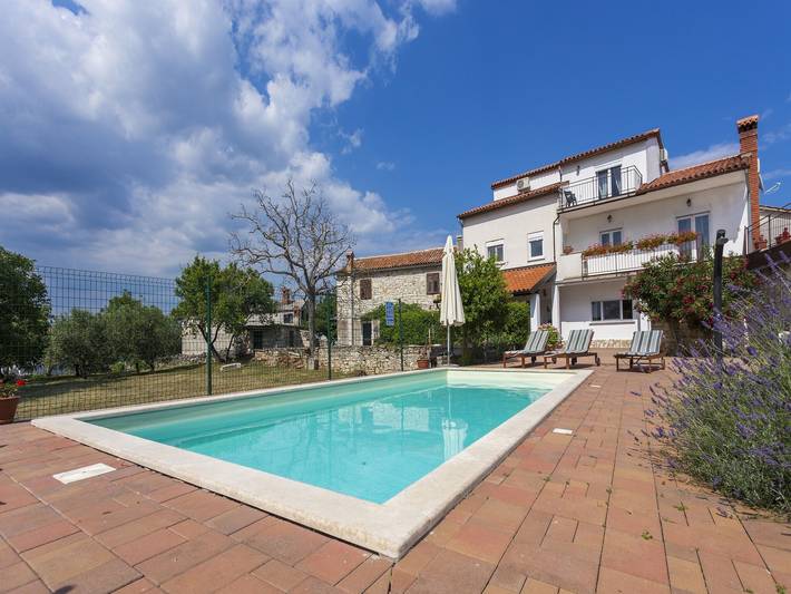 Ferienhaus für 10 Personen, mit Garten und Pool, kinderfreundlich in Marčana - 4