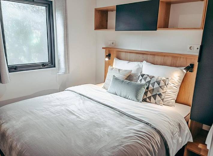 Camping voor 6 personen, with zwembad and kinderzwembad as well as tuin in Carnac