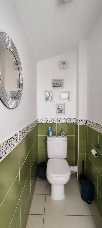 Location de vacances pour 6 personnes, avec piscine et jardin à Arces - 3