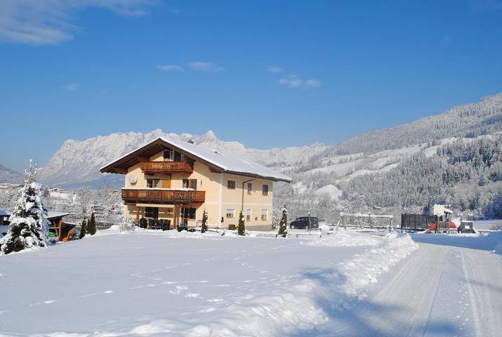 Ferienwohnung für 4 Personen, mit Ausblick und Garten in Sankt Johann im Pongau - 2