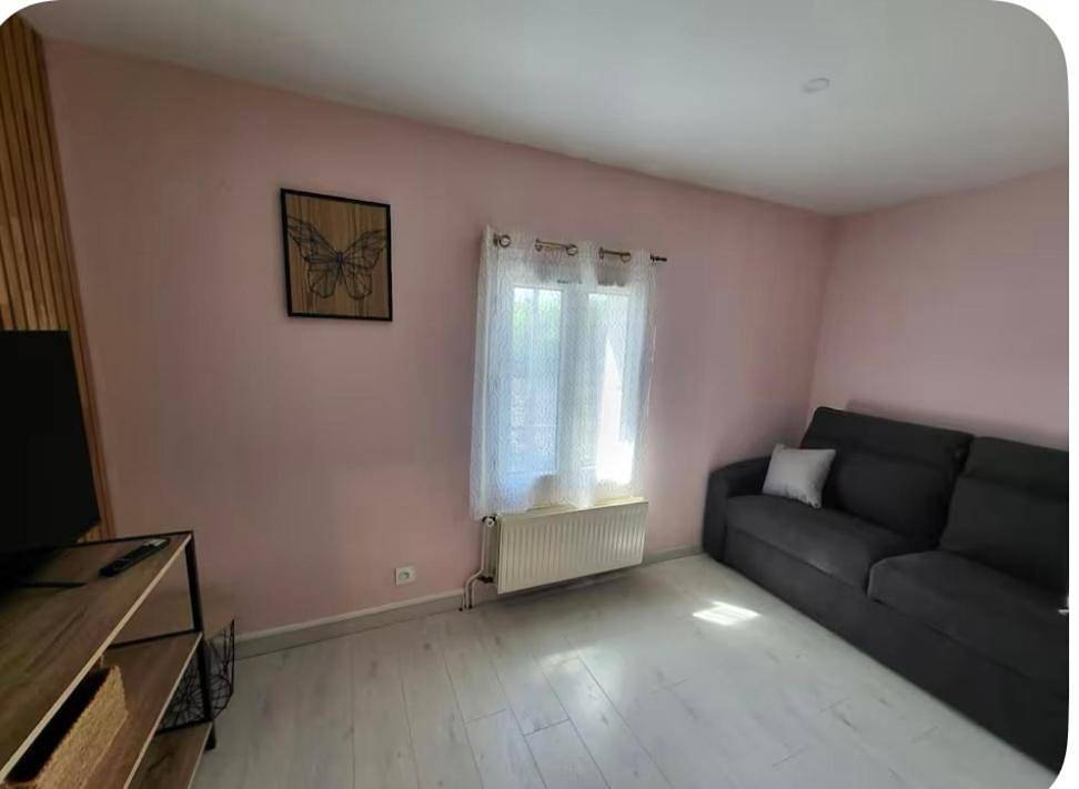 Appartement entier, One-Bedroom Apartment in Mantes-la-Jolie, Yvelines