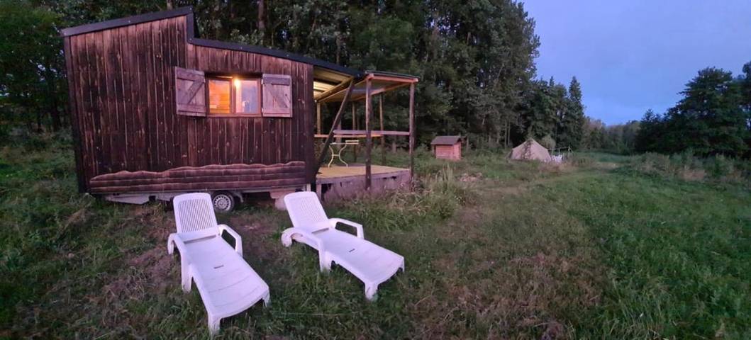 Camping pour 2 personnes, avec vue et jardin ainsi que sauna et terrasse dans le Vercors - 2