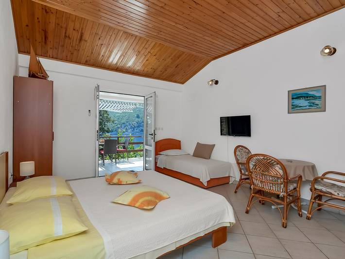 Ferienwohnung für 2 Personen, mit Terrasse in Dalmatien - 2