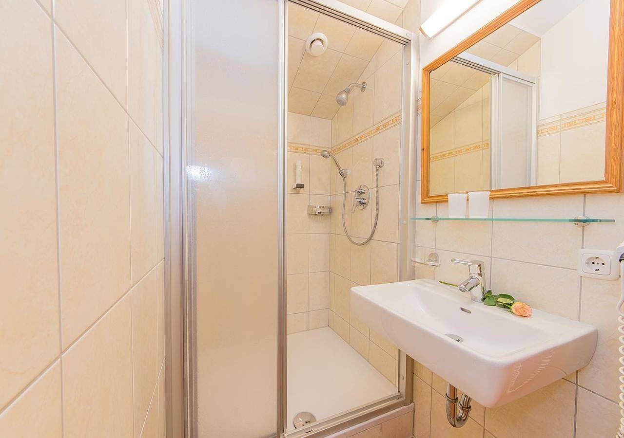 Hotel - Pension Ötzmooshof in Alpendorf, Sankt Johann im Pongau