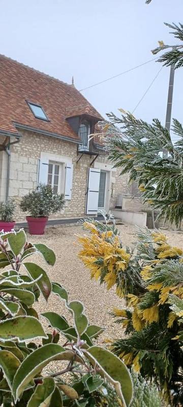 Gîte pour 6 personnes, avec vue et jardin à Civray-sur-Esves