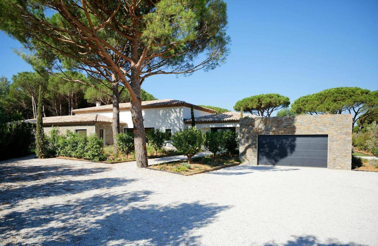 Readhostprofile! Luxury 6-Bedroom Villa near Monaco in Beausoleil, Côte méditerranéenne (France)