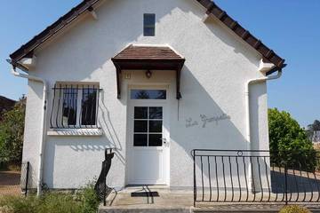 Gîte pour 6 personnes, avec terrasse et jardin à Châtillon-en-Bazois