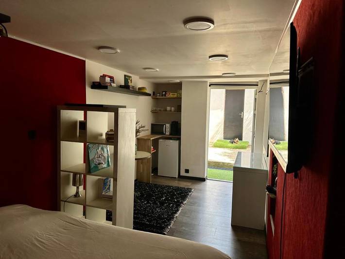 Gîte pour 2 personnes, avec Terrasse ainsi que Jardin et Vue à Ceyreste - 4